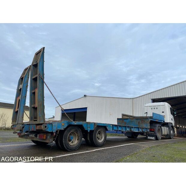 1976 كاستيرا-44986431