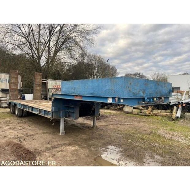 1976 كاستيرا-44986432