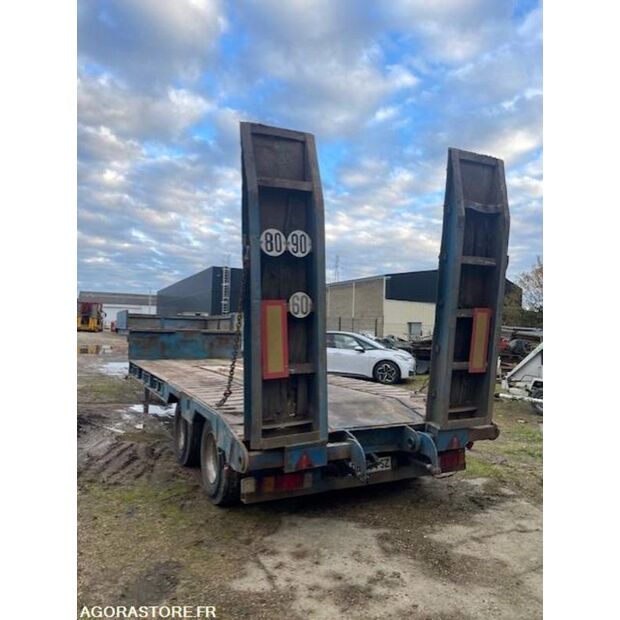 1976 كاستيرا-44986433