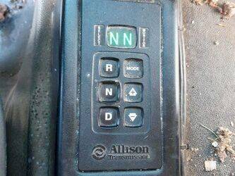 2008-renault-premium-1405877-44986511