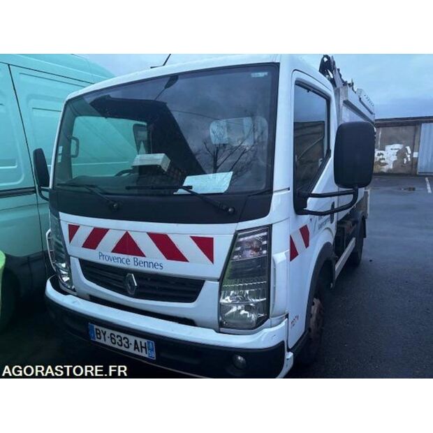 2011 Renault Maxity-44986576