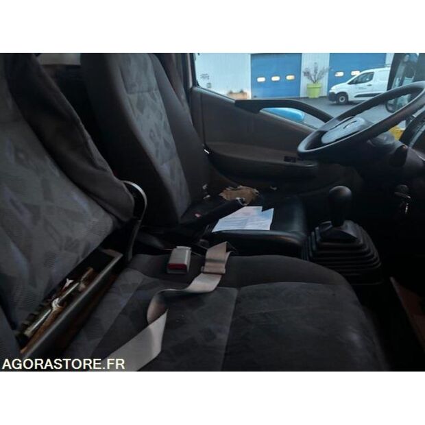 2011 Renault Maxity-44986581