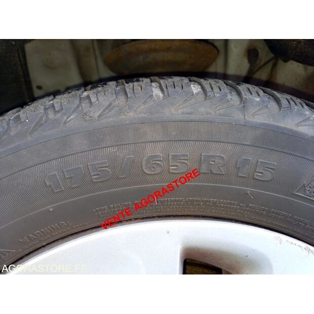 2013 Toyota Yaris-44986664