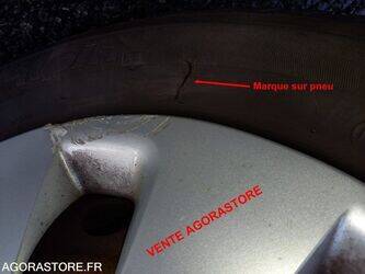 2013-toyota-yaris-1405886-44986667