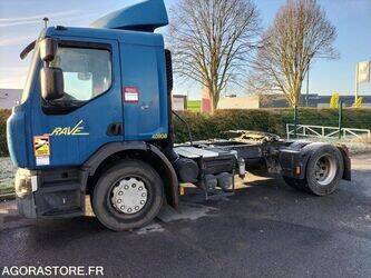 2015-renault-d-wide-320-1405888-44986695