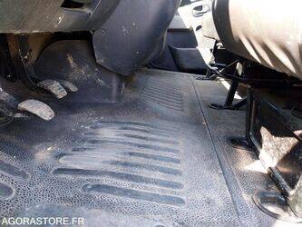 2012-renault-master-1405912-44986941