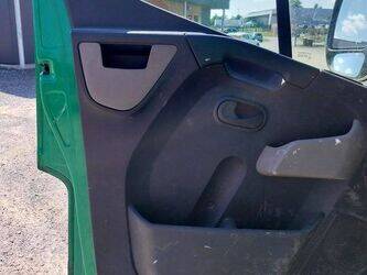 2012-renault-master-1405912-44986944