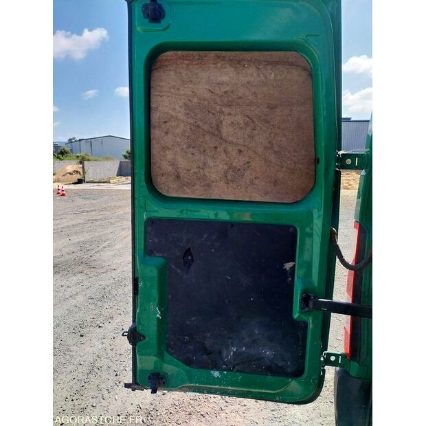 2012 Renault Master-44986956