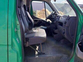 2012-renault-master-1405912-44986971