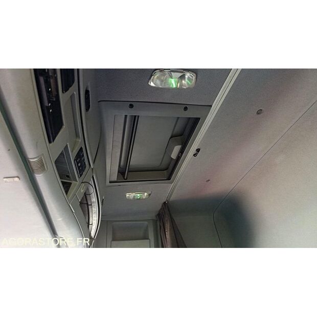 2008 Mercedes-Benz 1844-44987030