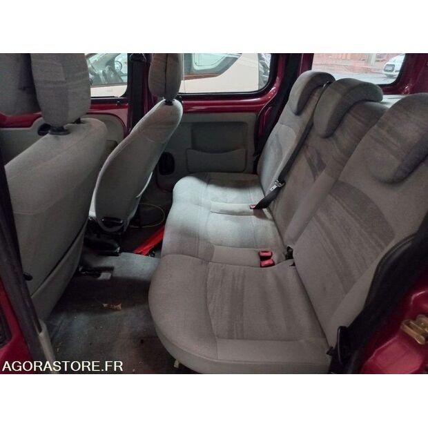 2004 رينو Kangoo-44987100