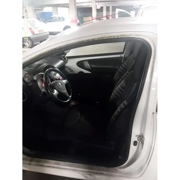 2013 Citroen C1-44987203