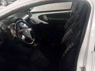 2013-citroen-c1-1405293-44987203