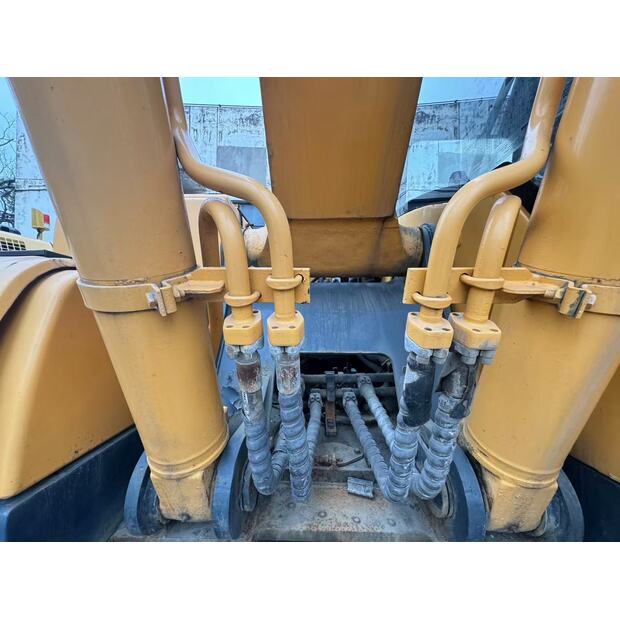 2023 Hyundai 215LC-9-44987281