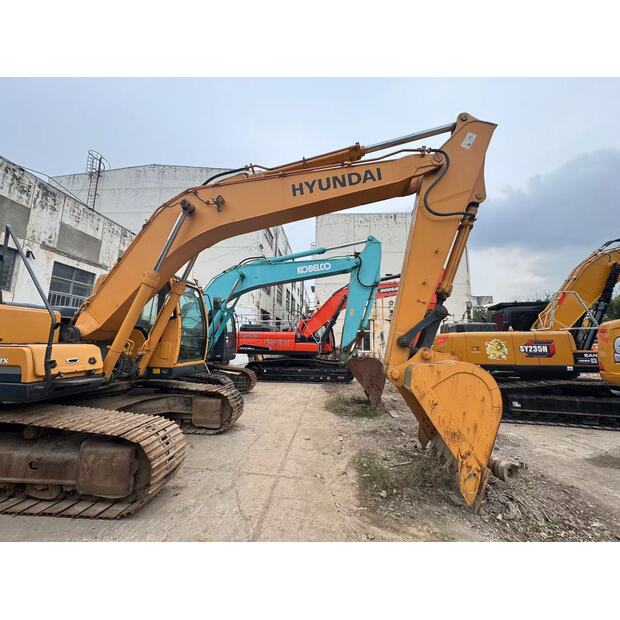 2023 Hyundai 215LC-9-44987284