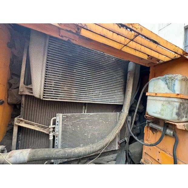 2023 Hyundai 215LC-9-44987288