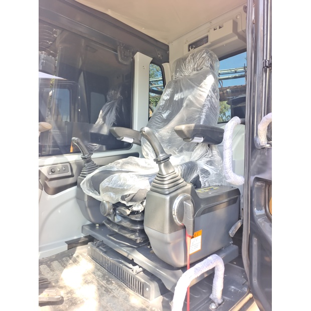 2024 Hyundai HX220HD-44987328