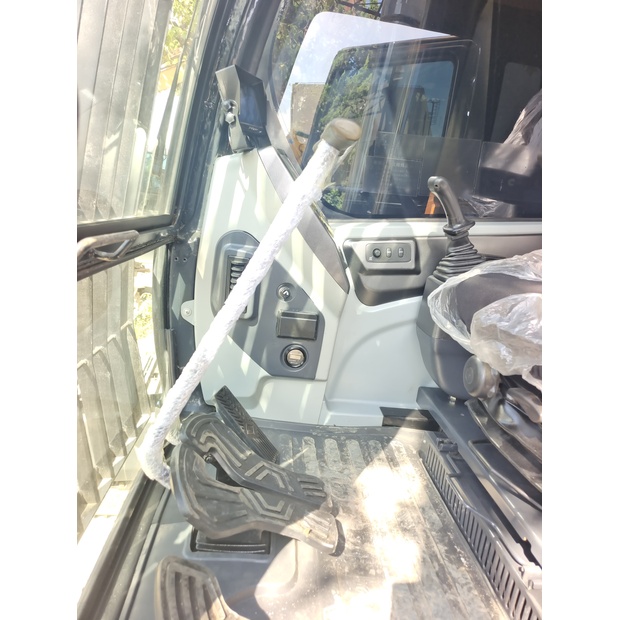 2024 Hyundai HX220HD-44987330