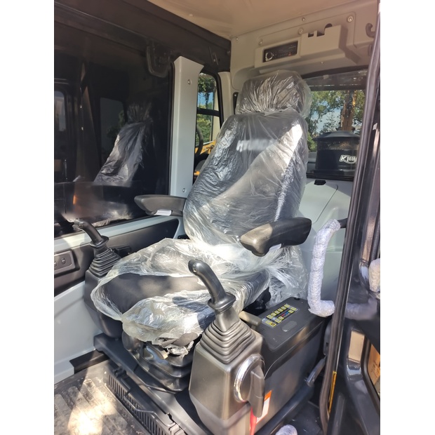 2024 Hyundai HX220HD-44987336