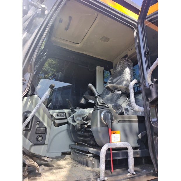 2024 Hyundai HX220HD-44987338