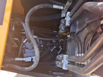 2024-hyundai-hx220hd-1405930-44987348