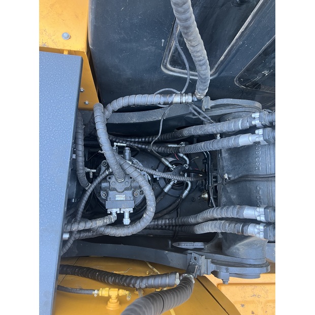 2023 Hyundai HX220HD-44987377