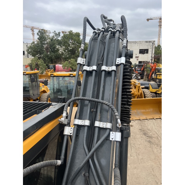 2023 Hyundai HX220HD-44987382