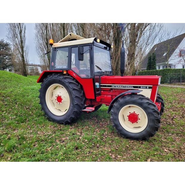 International 844S-44987544