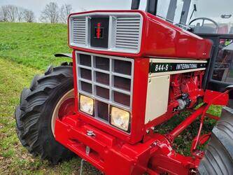 international-844s-1405934-44987554