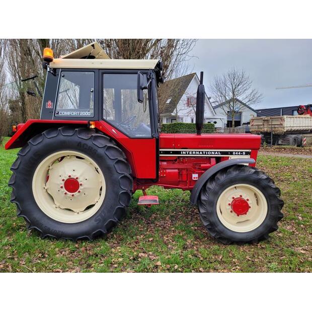 International 844S-44987556
