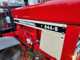 international-844s-1405934-44987557