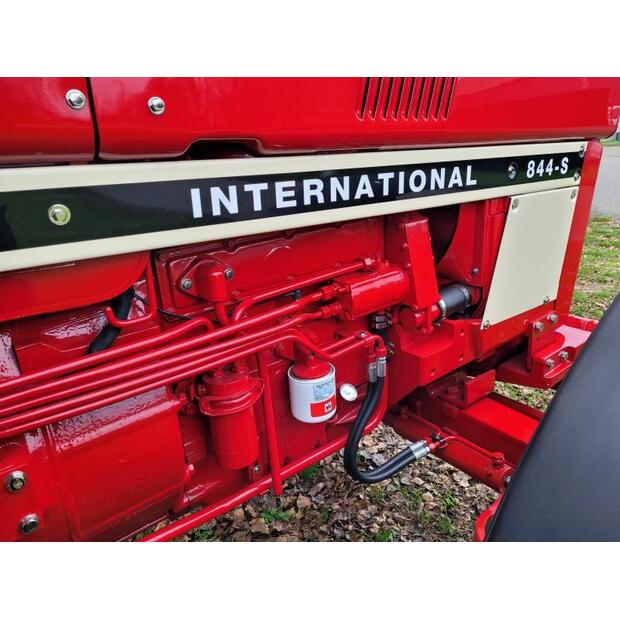 International 844S-44987559