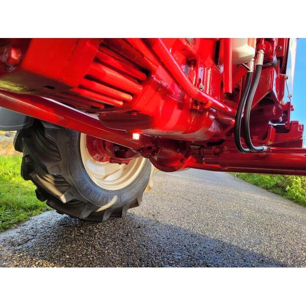 International 844S-44987577