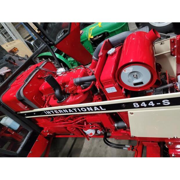 International 844S-44987578