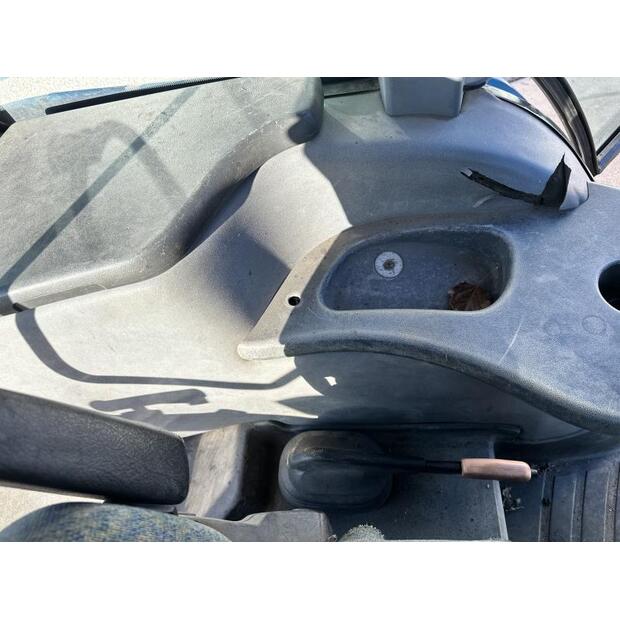 New Holland TS90-44987677