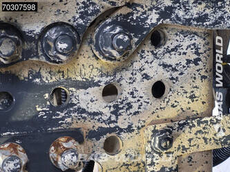 2017-mercedes-benz-arocs-3240-1405957-44988116