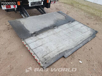 2016-krone-sd-3-axles-tail-gate-44988132