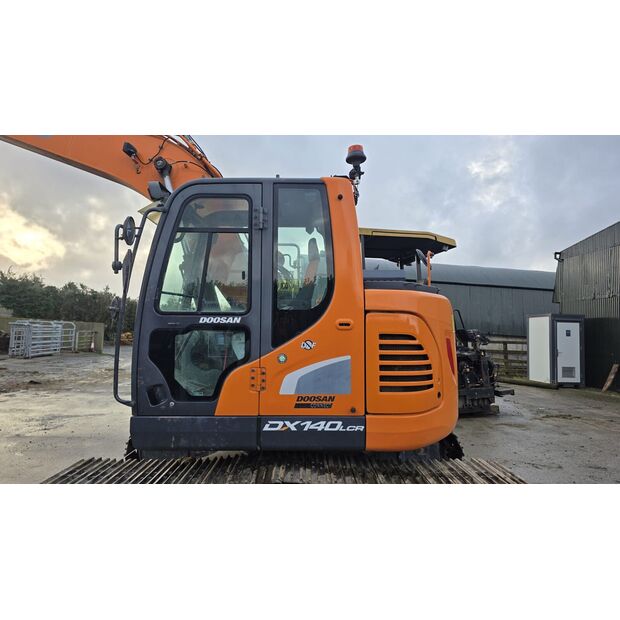 2020 دووسان DX140LCR-5-44988321