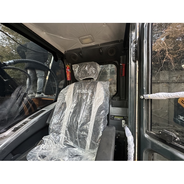 2024 Hyundai 305LC-9T-44988958