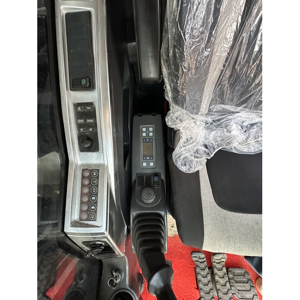 2024 Hyundai 305LC-9T-44988962