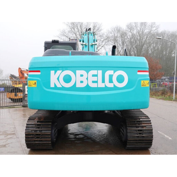 2025 كوبيلكو SK220XDLC-10-44989324