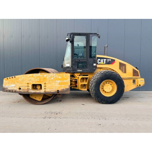 2011 كاتربيلر CS76 XT-44989372