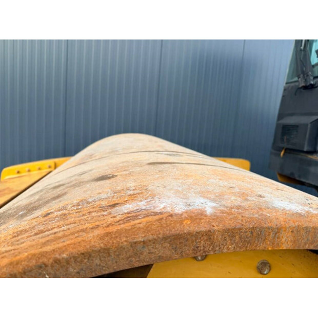 2011 كاتربيلر CS76 XT-44989381