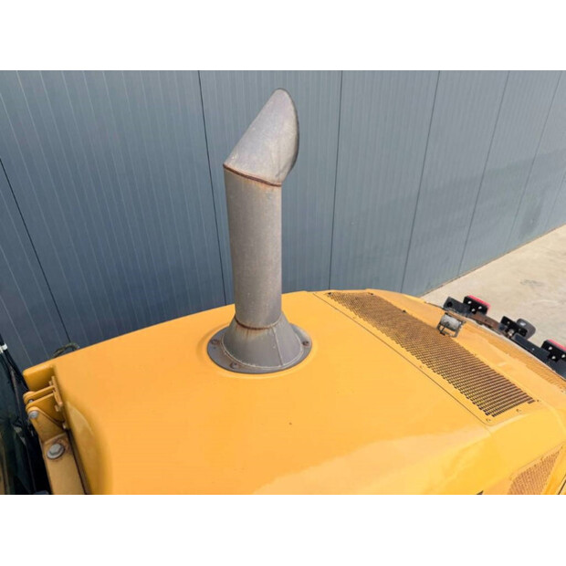 2011 كاتربيلر CS76 XT-44989388