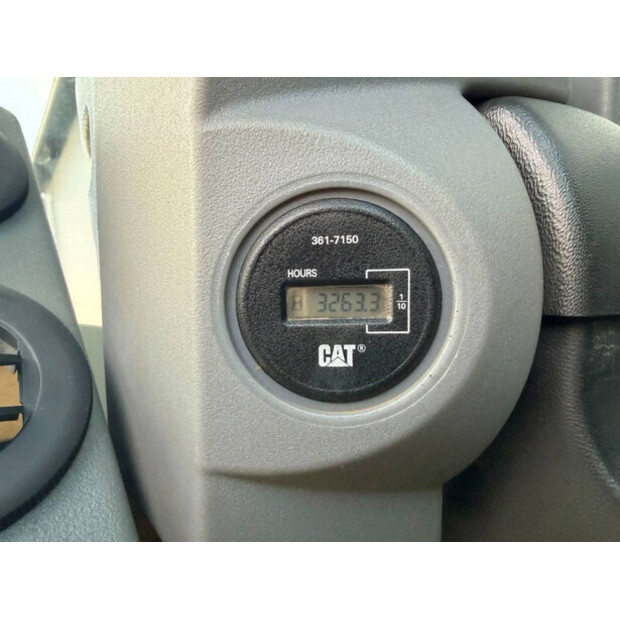 2011 كاتربيلر CS76 XT-44989396