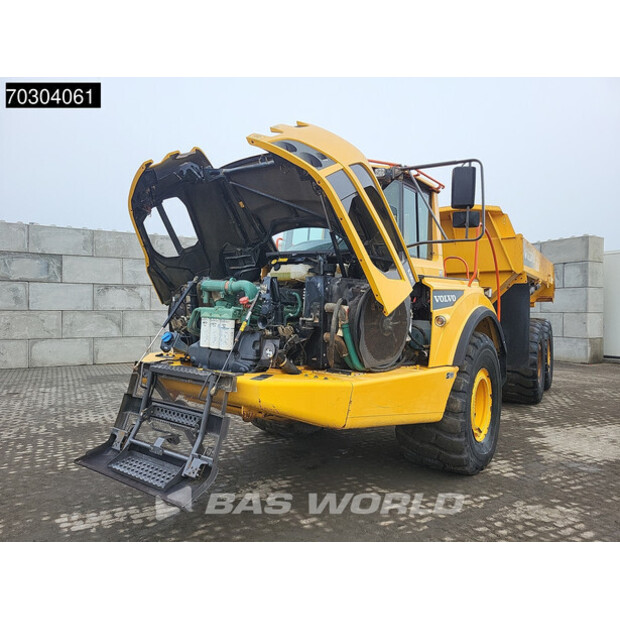 2016 فولفو A30G-44989409