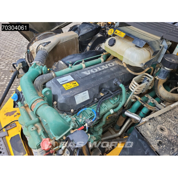 2016 فولفو A30G-44989414