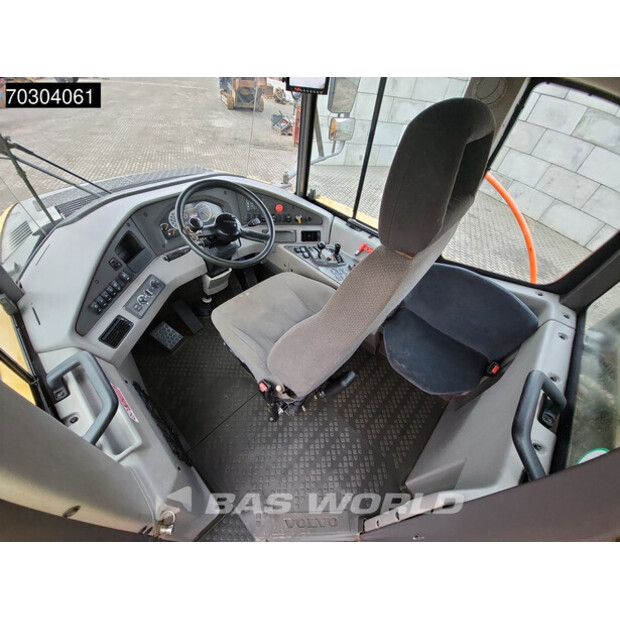 2016 فولفو A30G-44989423