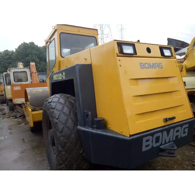 2023 BOMAG BW211D-44989433