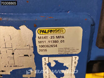 2016-mercedes-benz-antos-1836-1405633-44989456